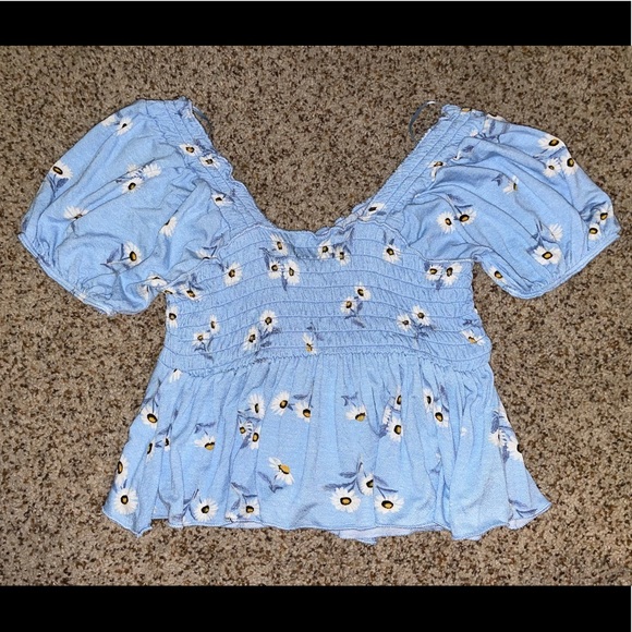 Streetwear society cropped floral top! - Picture 3 of 3